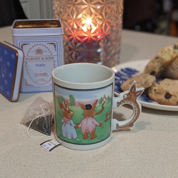 Vintage Bunny Mug - Picture 2 of 3